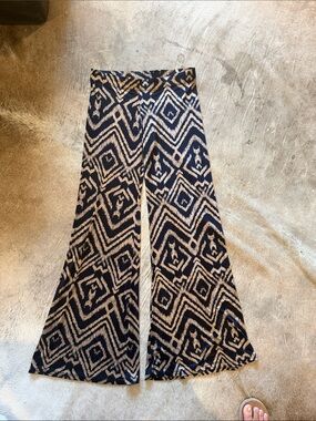Women's Navy and Cream Geometric Wide-Leg Pants